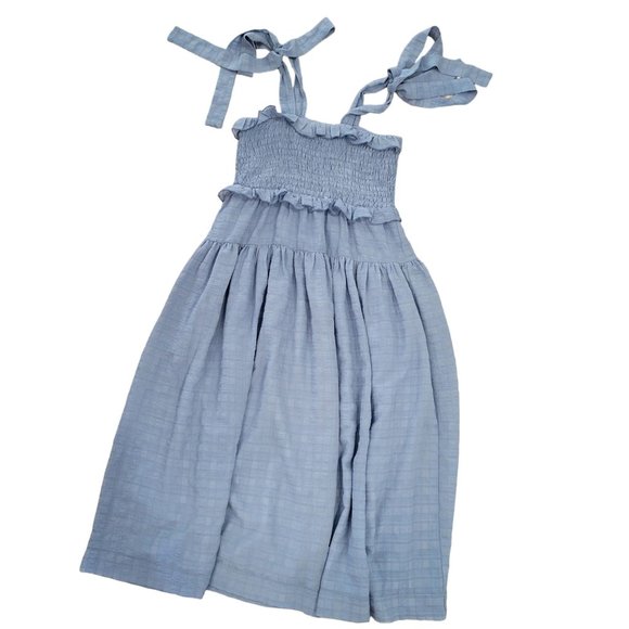 Elle Oh Elle denim blue smocked midi dress, size small - Picture 1 of 4